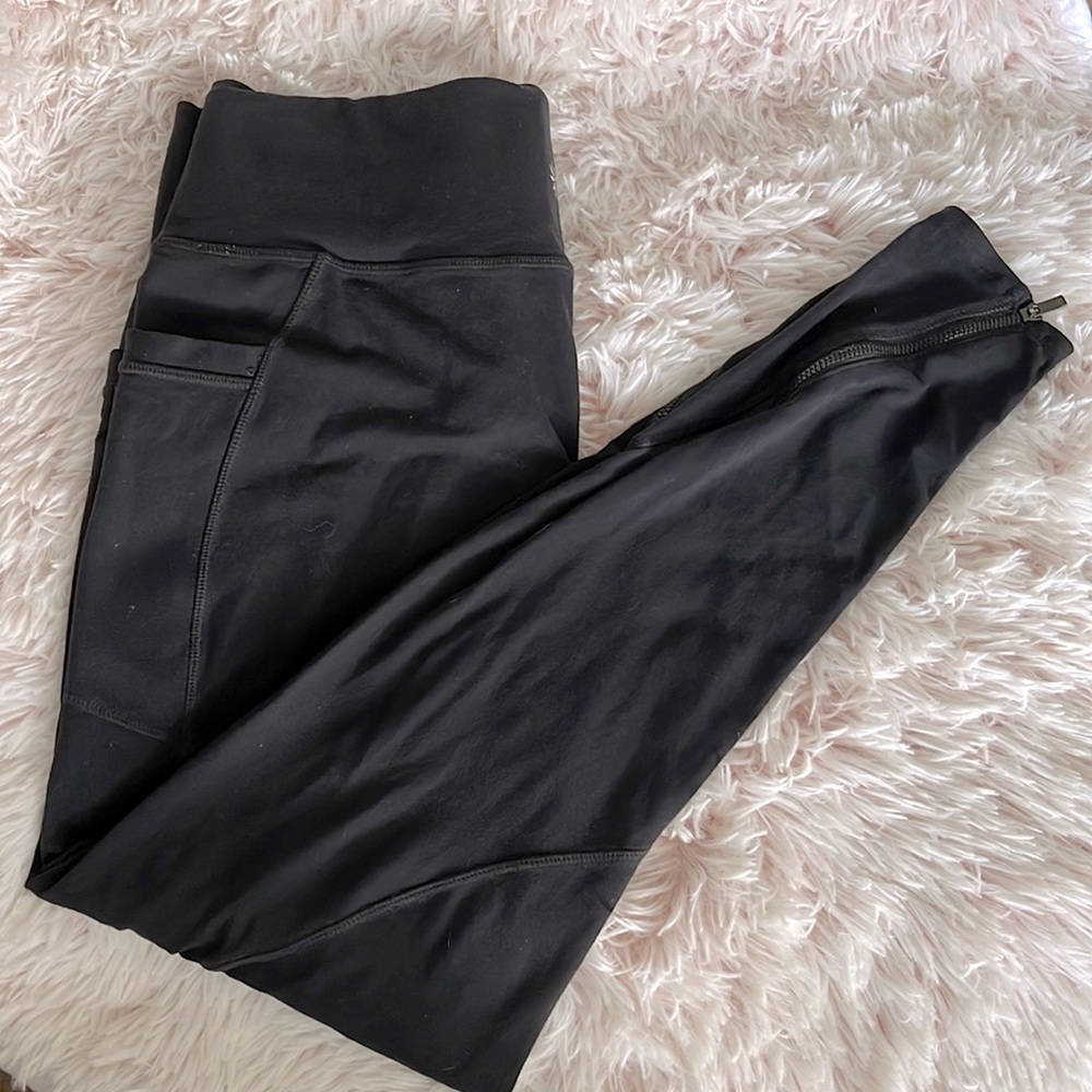 Athleta • soft black workout leggings
